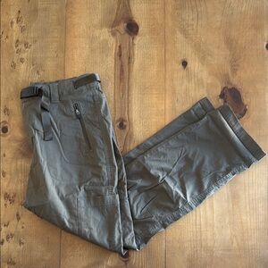 Roark Women’s Green Cargo Pants